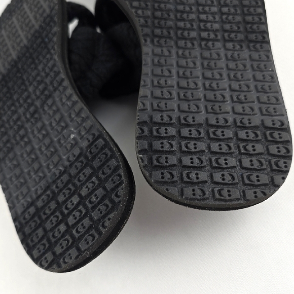 Sanuk Women's Yoga Mat Capri Black Textile Flat Slip On Sandals Cushioned Sz 6 - Picture 11 of 11